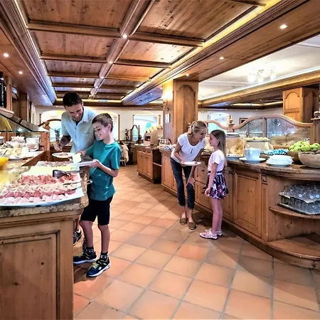 Rio Stava Family & Hotel 4*